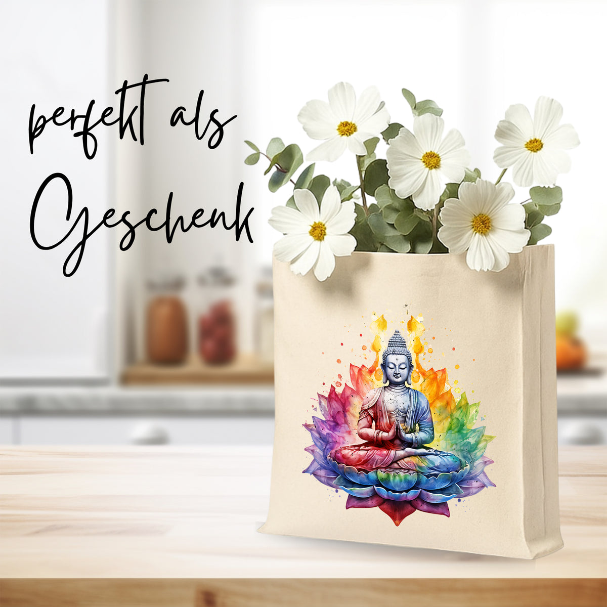 Buddha-Motiv auf beiger Geschenktüte mit Blumen.