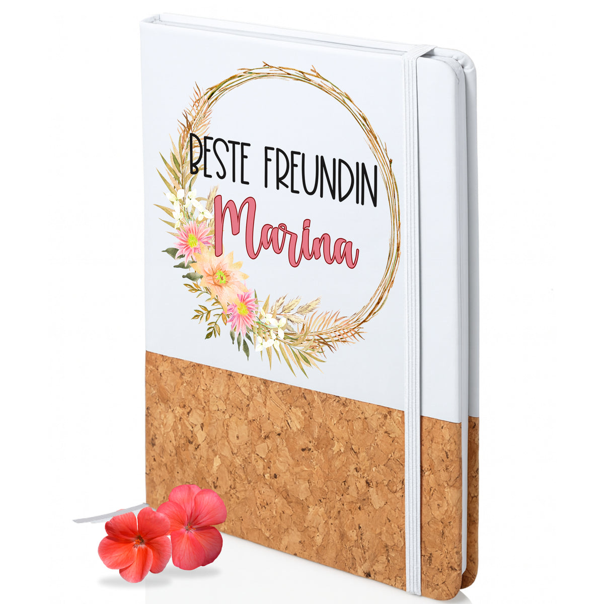 Notizbuch mit Korkboden, floraler Dekoration und personalisiertem Namen.