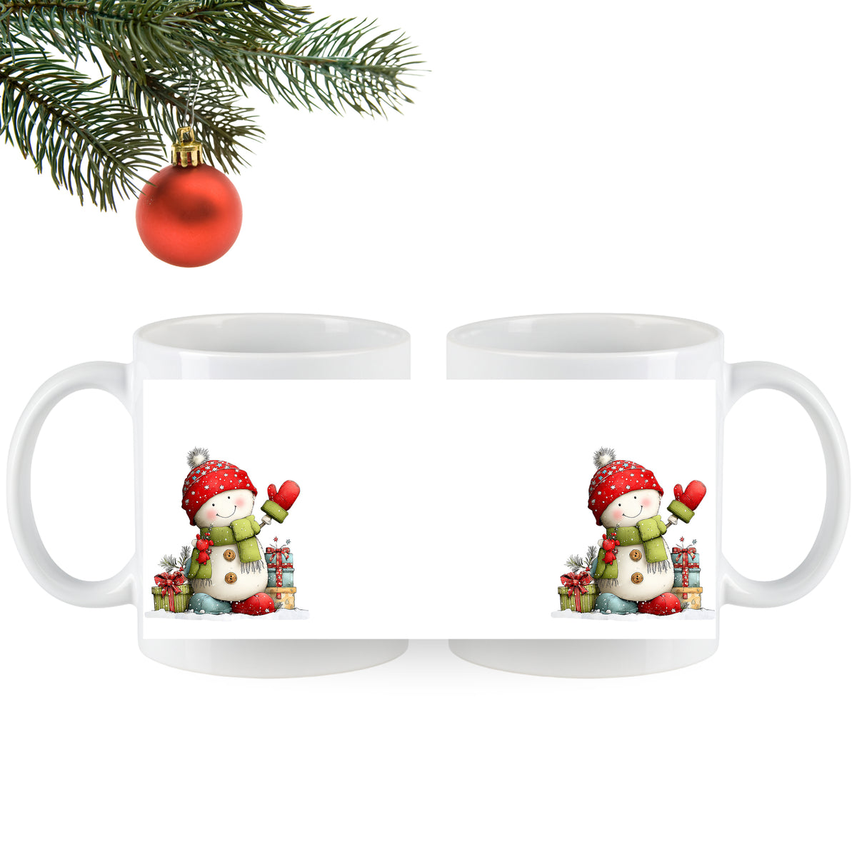 Weiße Tassen mit Schneemann-Motiv und Geschenken.
