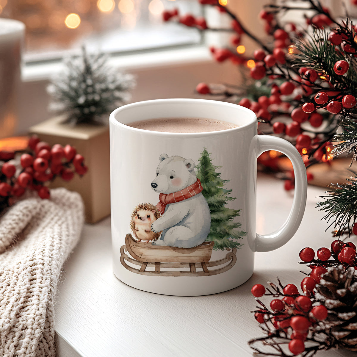 Tasse mit Bären und Igel, winterliche Motive, weiß.