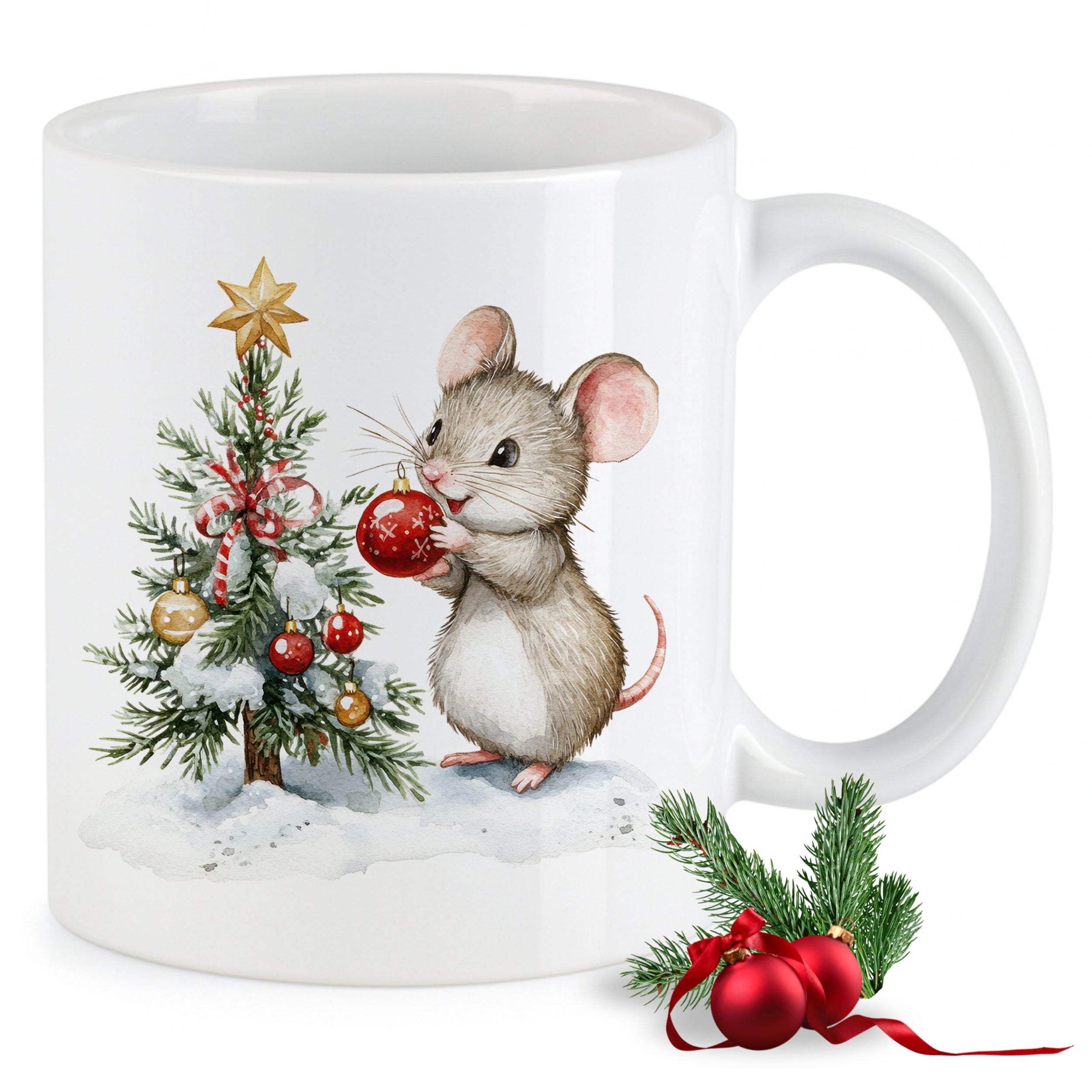 Weißer Becher mit Maus und Weihnachtsbaum, rot und grün.