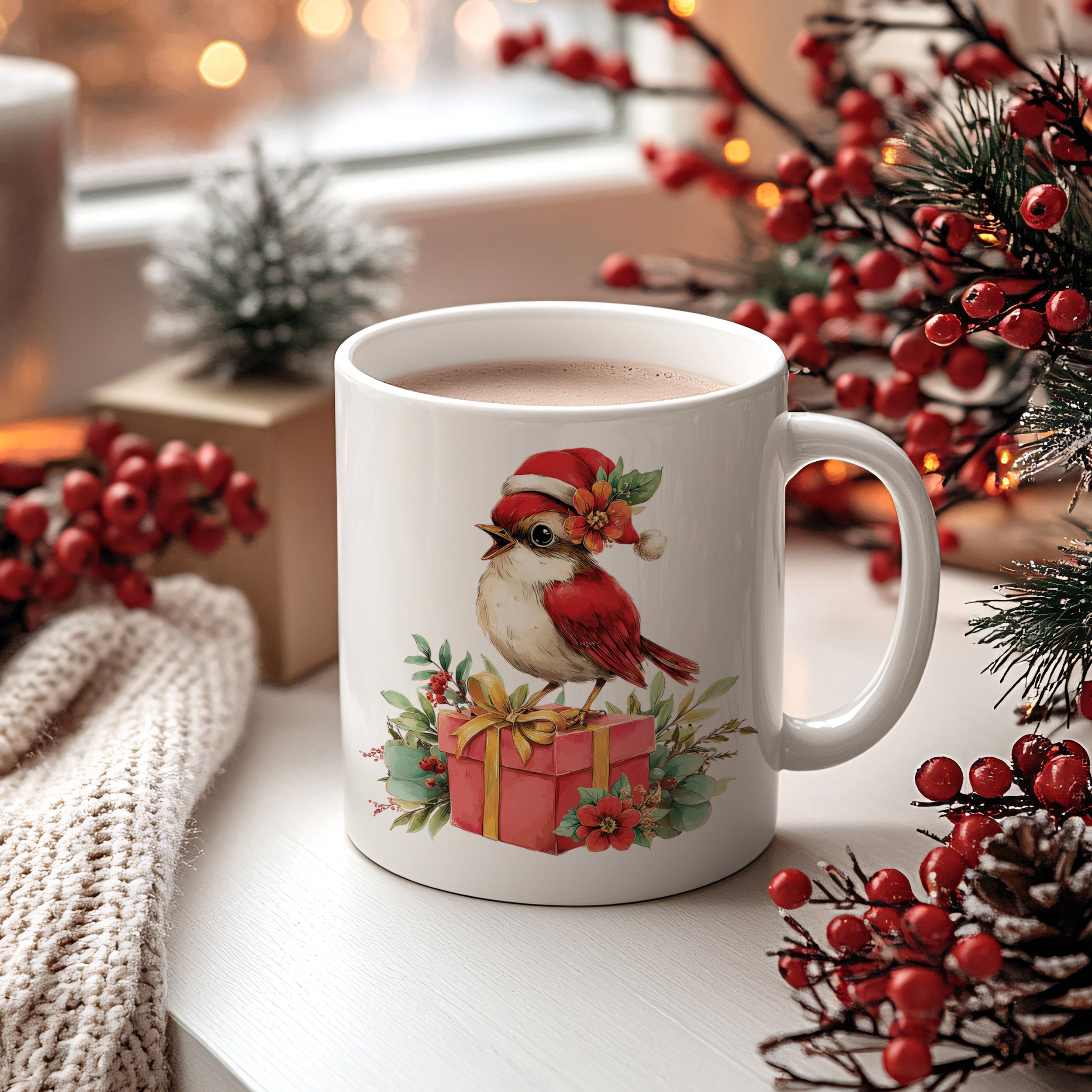 Weißer Kaffeebecher mit rotem Vogel und Geschenken.