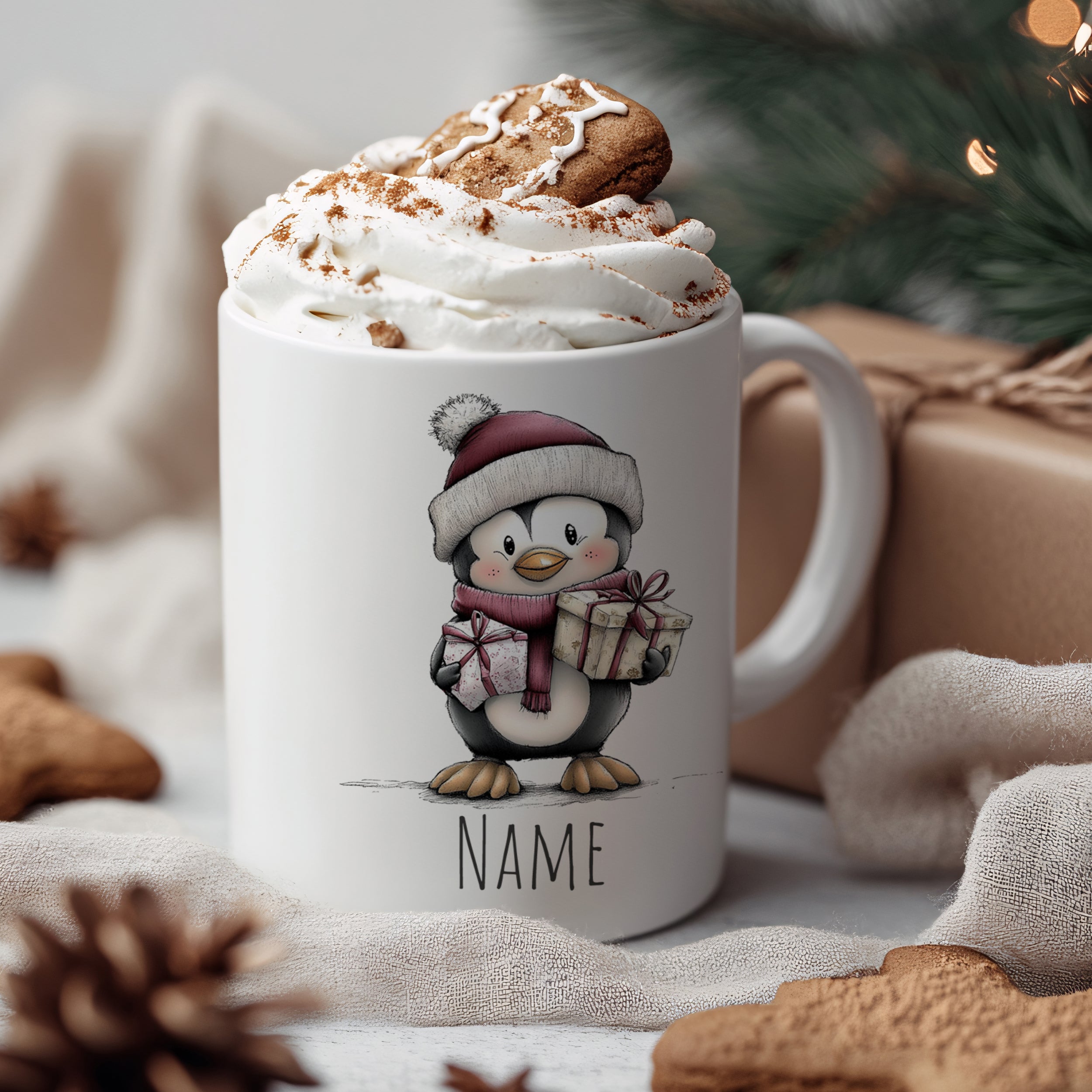 Kaffeetasse mit Pinguin-Motiv, weiß, festlich dekoriert.