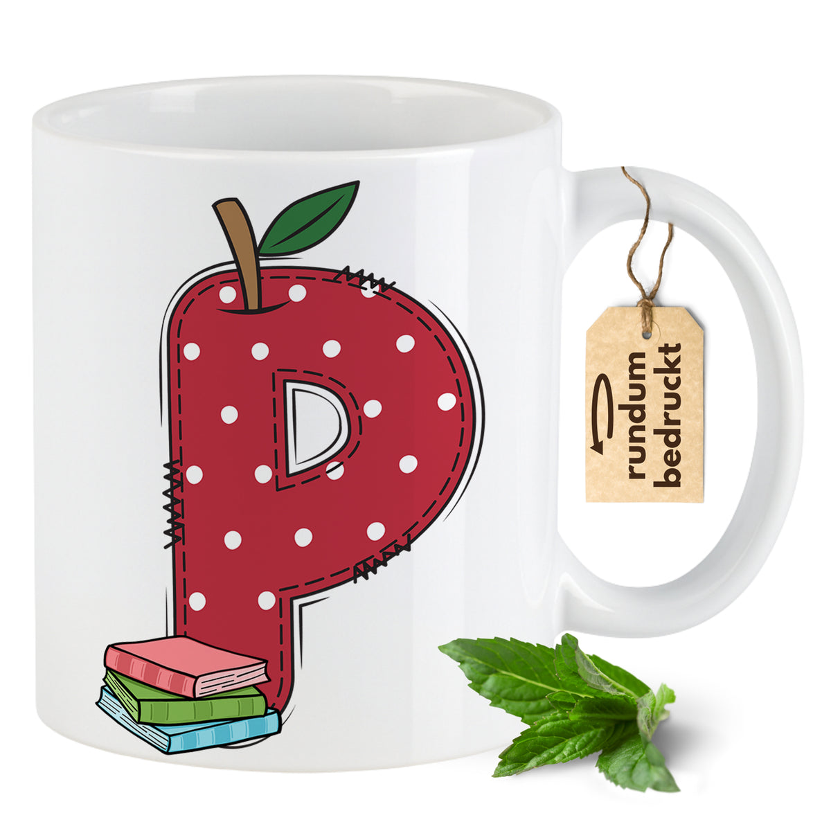 Tasse mit rotem, gepunktetem Buchstaben P und Bücherstapel.