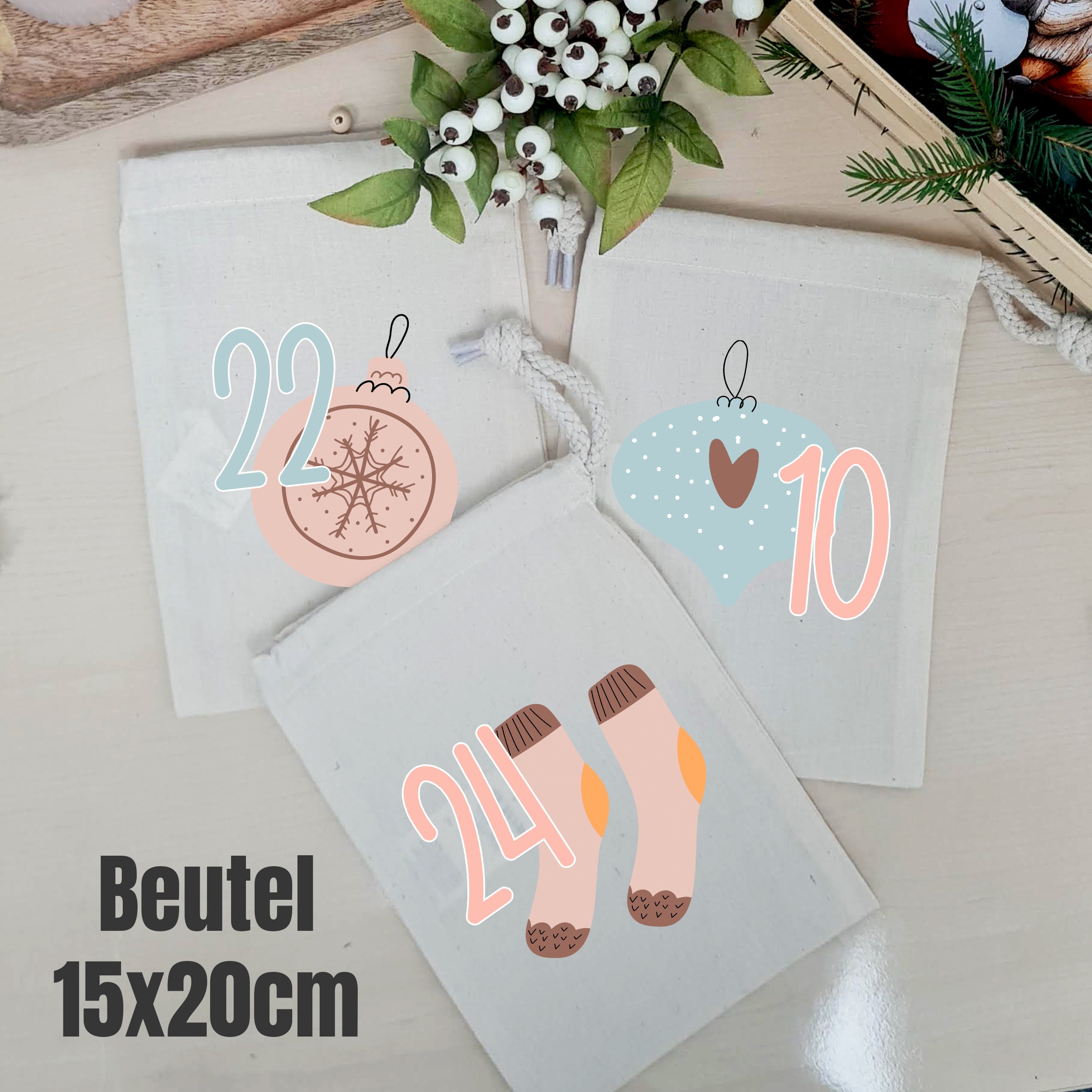 Naturfarbene Adventskalender-Beutel 15 × 20 cm mit pastellfarbenen Weihnachtsmotiven