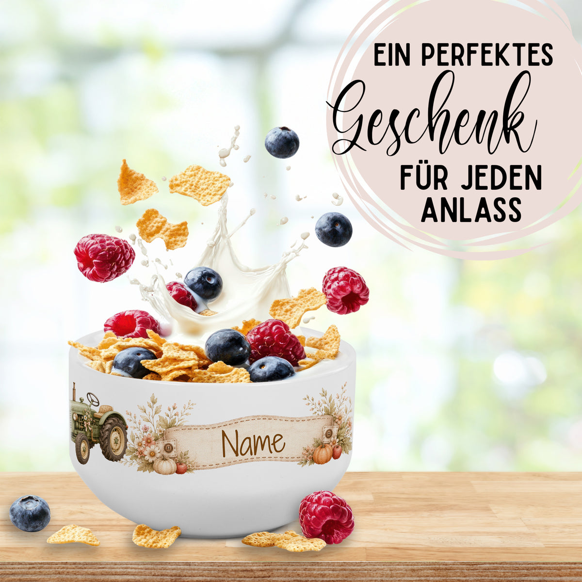 Personalisierte Müslischale mit herbstlichem Traktormotiv und Wunschname als Geschenkidee