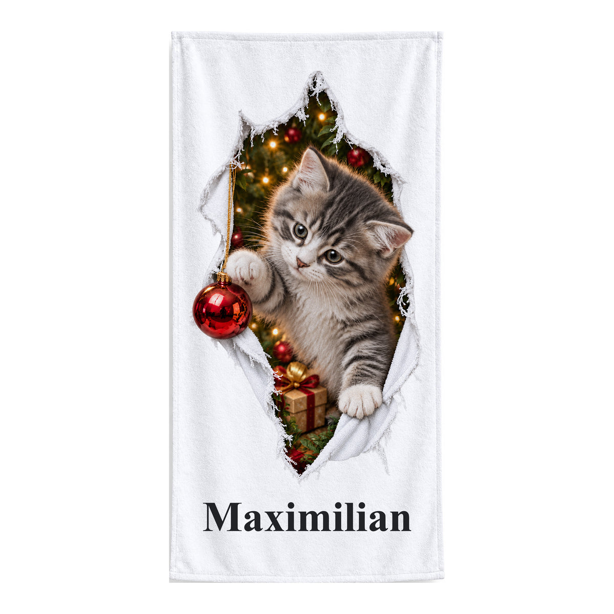 Weißes personalisiertes Handtuch mit Weihnachtskätzchen-Motiv im gedruckten Stoffriss-Design freigestellt vor weißem Hintergrund.