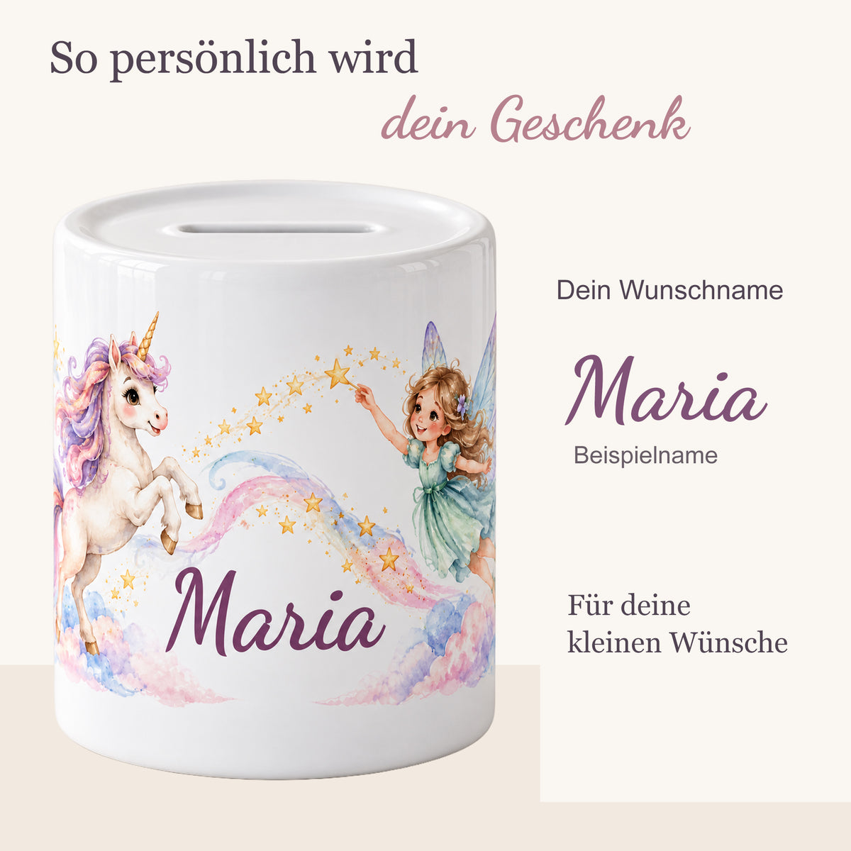 Namenspersonalisierung auf einer Keramikspardose mit einem steigenden Einhorn, einer fliegenden Fee und Sternenwolken; daneben ein vergrößerter Beispielschriftzug.