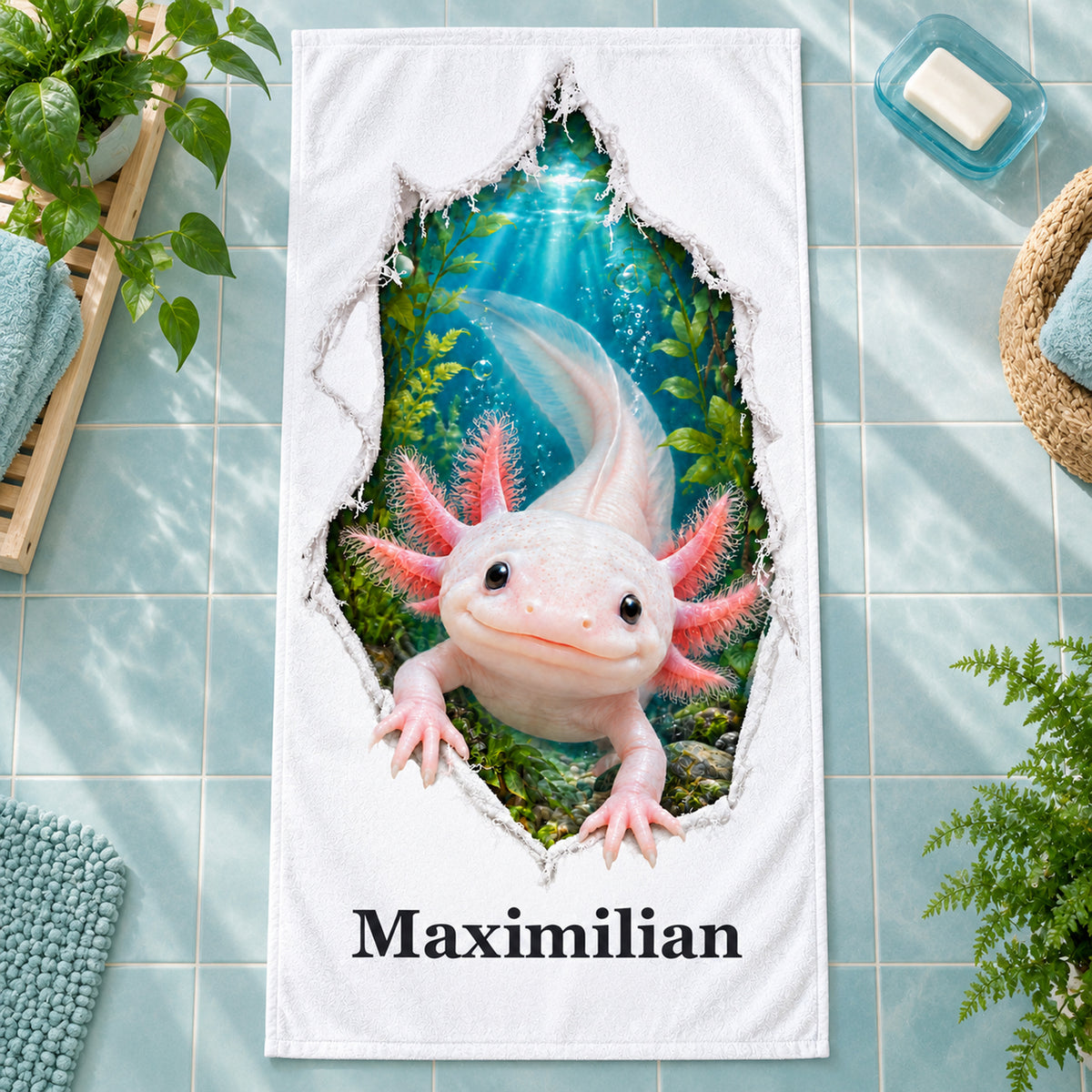 Handtuch mit Axolotl und Wunschname auf Badezimmerfliesen