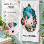 Handtuch mit Axolotl und Wunschname, mit Motivdetail und kurzen Hinweisen