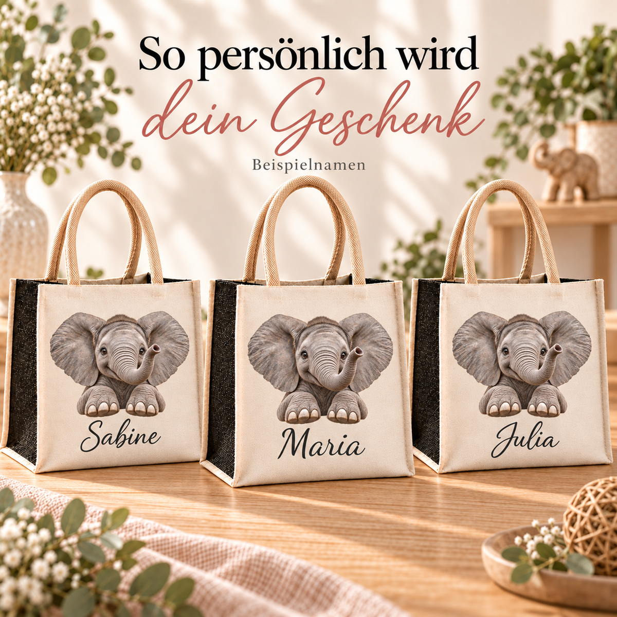 Einkaufstaschen mit gleichem Elefant-Motiv und unterschiedlichen Wunschnamen
