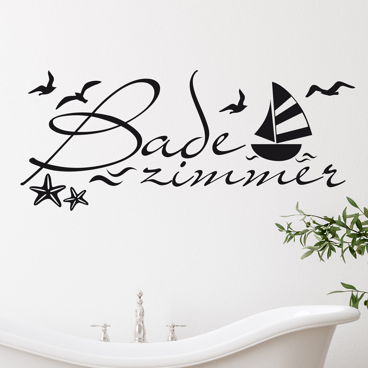 Wandtattoo "Badezimmer" in Schwarz mit Segelboot und Vögeln.