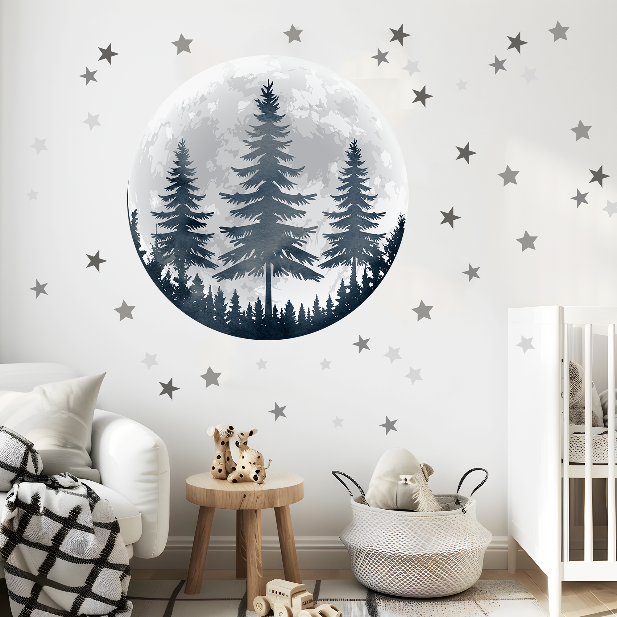 Wandtattoo mit Mond, Tannenwald und Sternen im Kinderzimmer